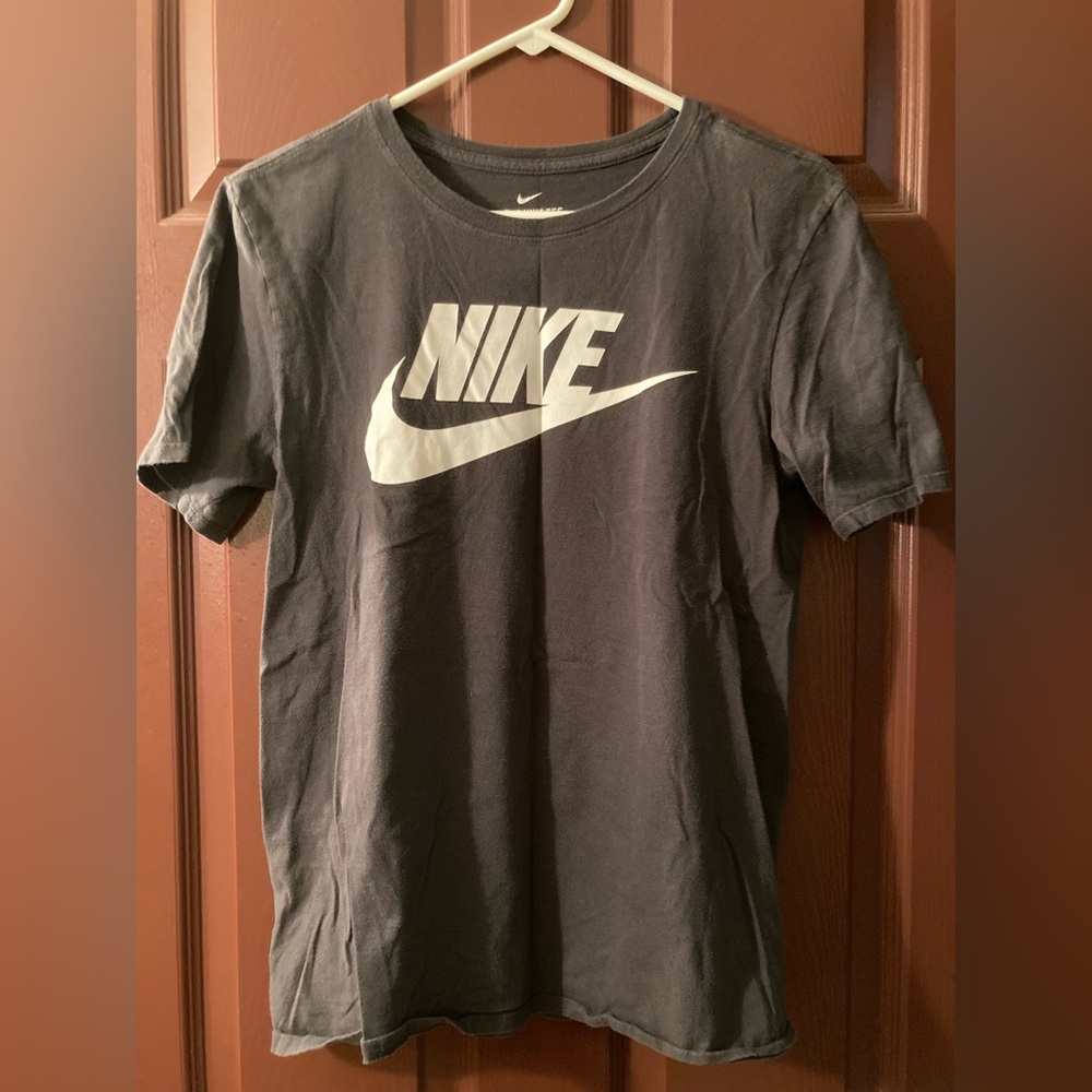 Nike T-shirt